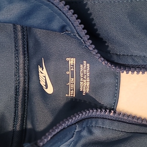 NIKE Track Suit Boys Outfit - Picture 4 of 8